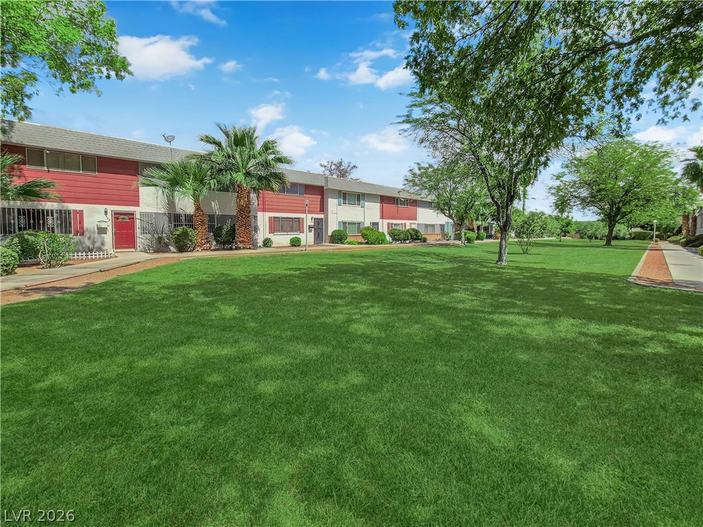 193 Greenbriar Townhouse Way Property Photo 27