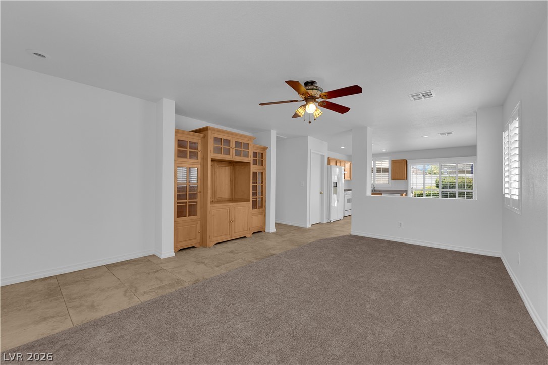8548 Shady Pines Drive Property Photo 3