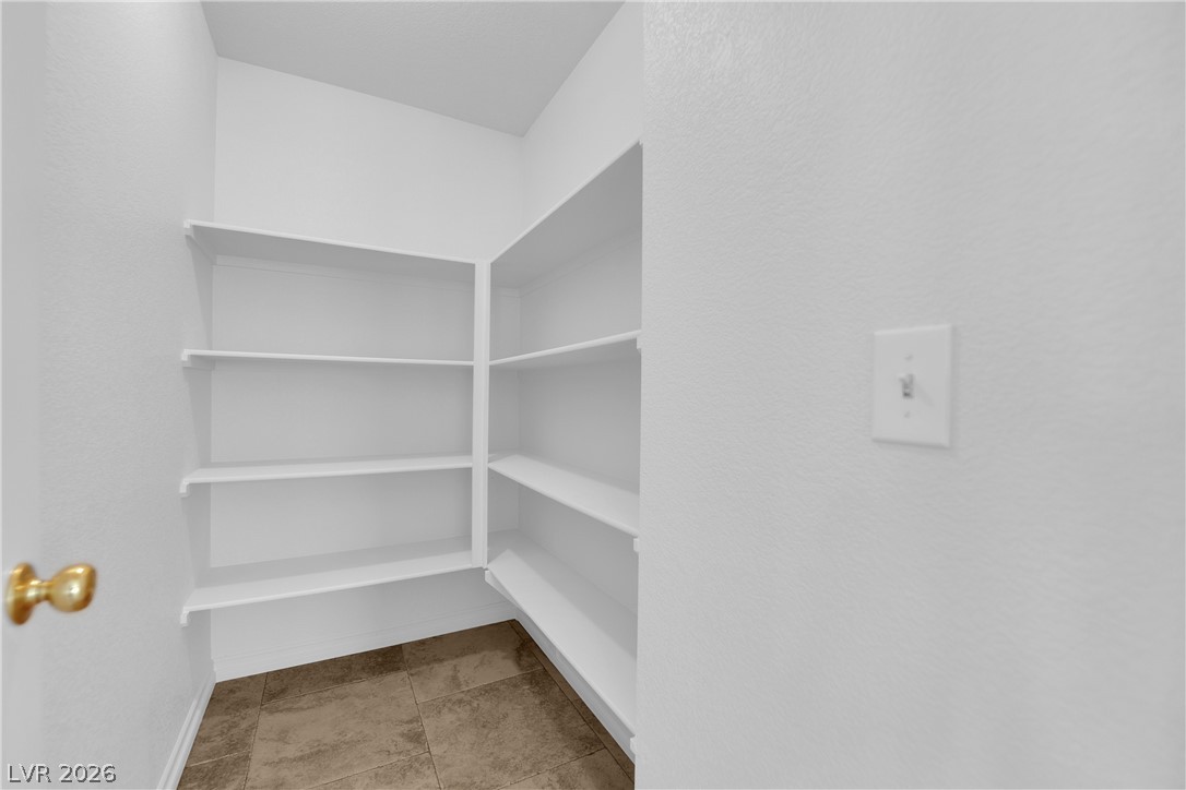 8548 Shady Pines Drive Property Photo 11