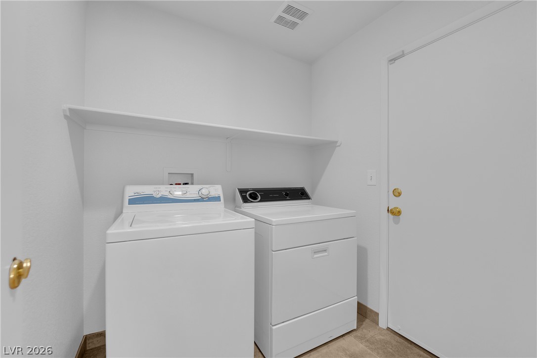 8548 Shady Pines Drive Property Photo 14