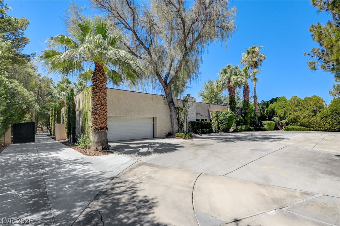 2701 Alta Drive Property Photo 2