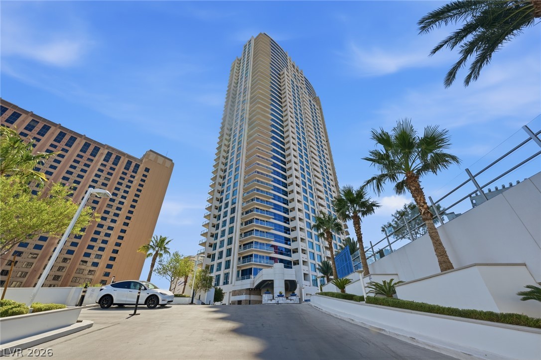 2700 Las Vegas Boulevard 3304 Property Photo 1