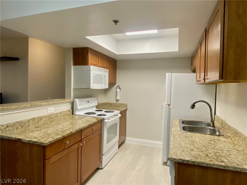 4200 South Valley View Boulevard 2100 Property Photo 6