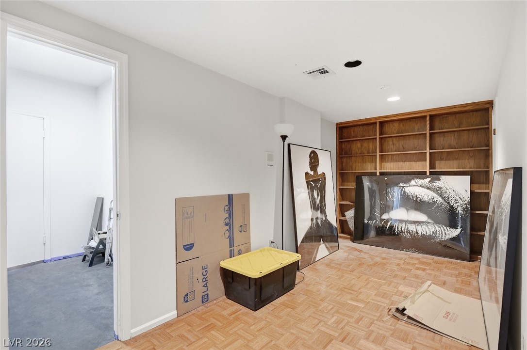 435 Los Feliz Street Property Photo 42