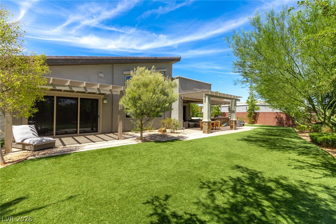 10511 Calico Terrace Avenue Property Photo 3