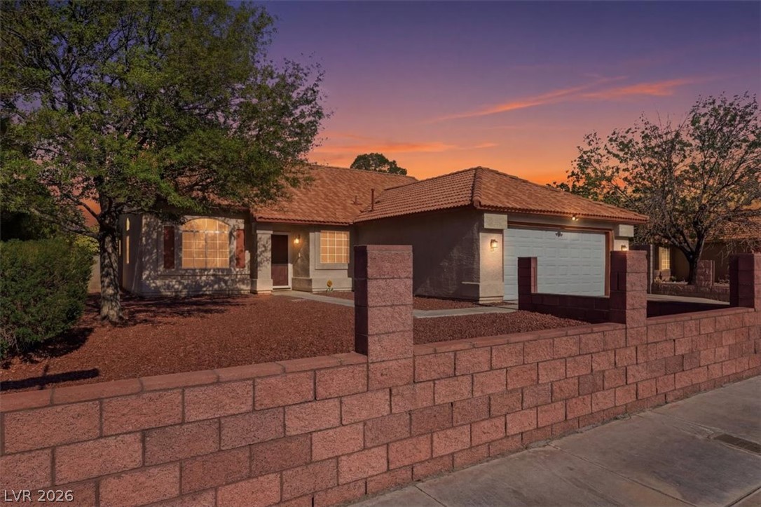 5528 Rock Creek Lane Property Photo 3