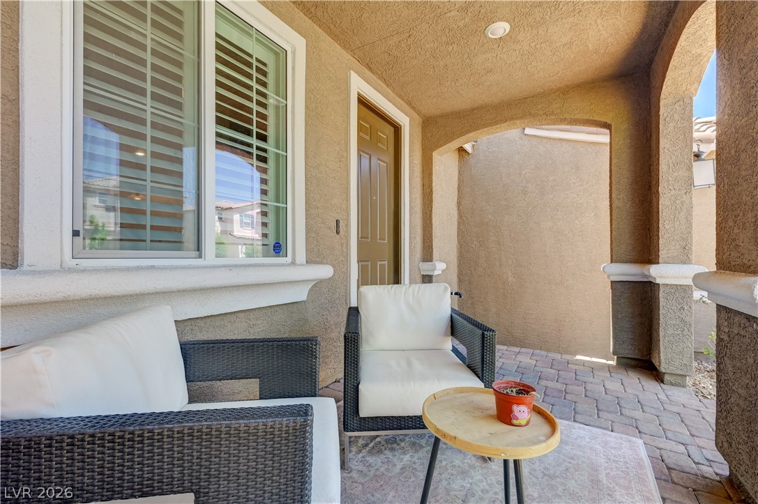 2433 Bellinzona Place Property Photo 24