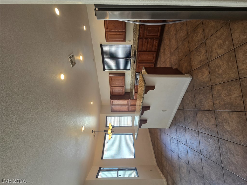 9164 Craven Avenue Property Photo 11