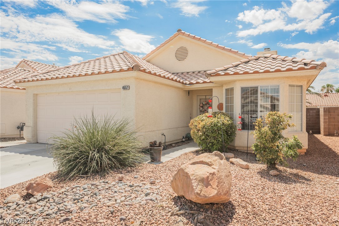4557 Rapallo Court Property Photo 3