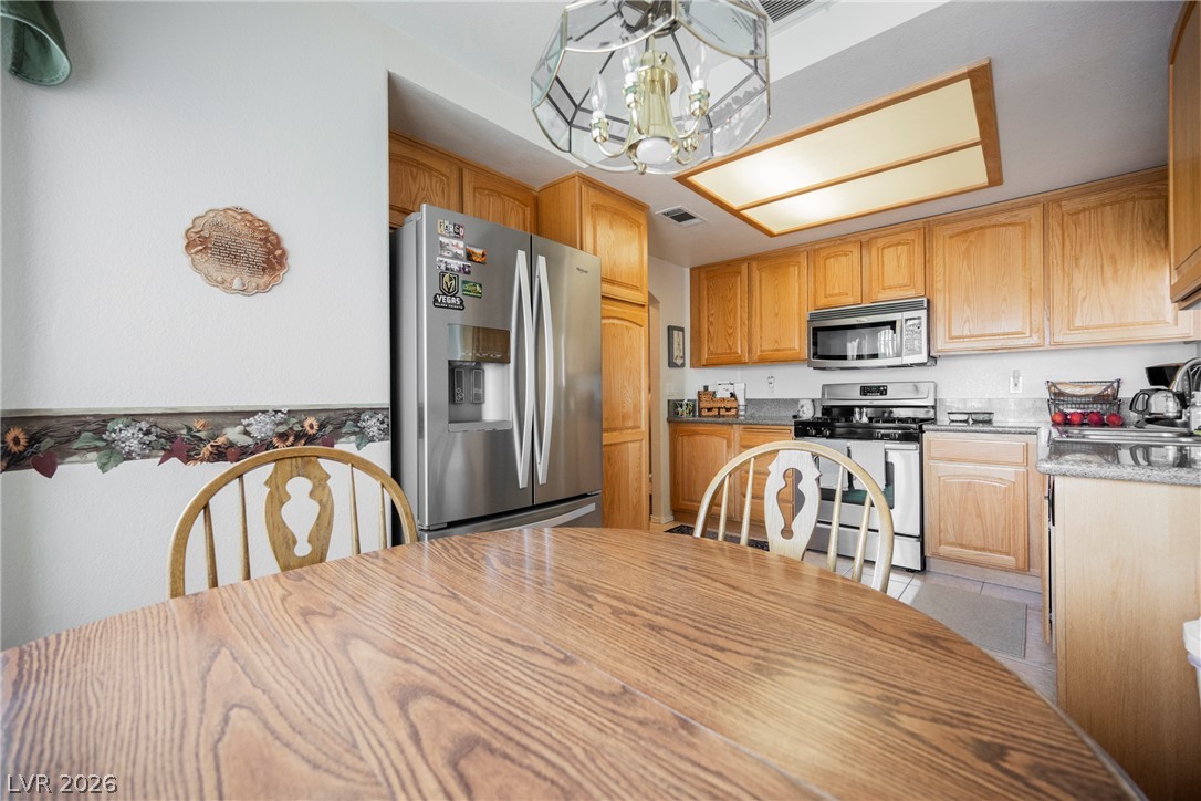 4557 Rapallo Court Property Photo 12
