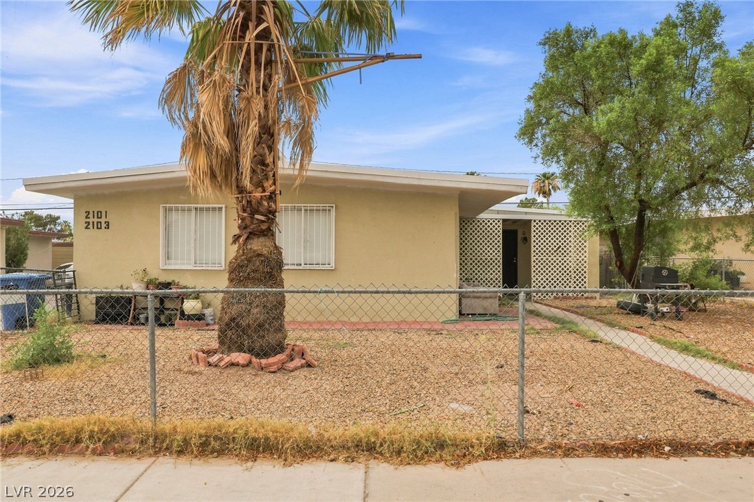2101 Stanley Avenue Property Photo 1