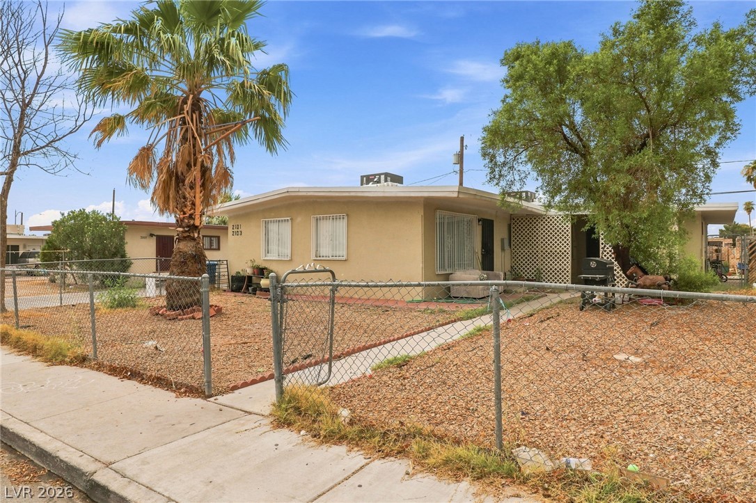 2101 Stanley Avenue Property Photo 2