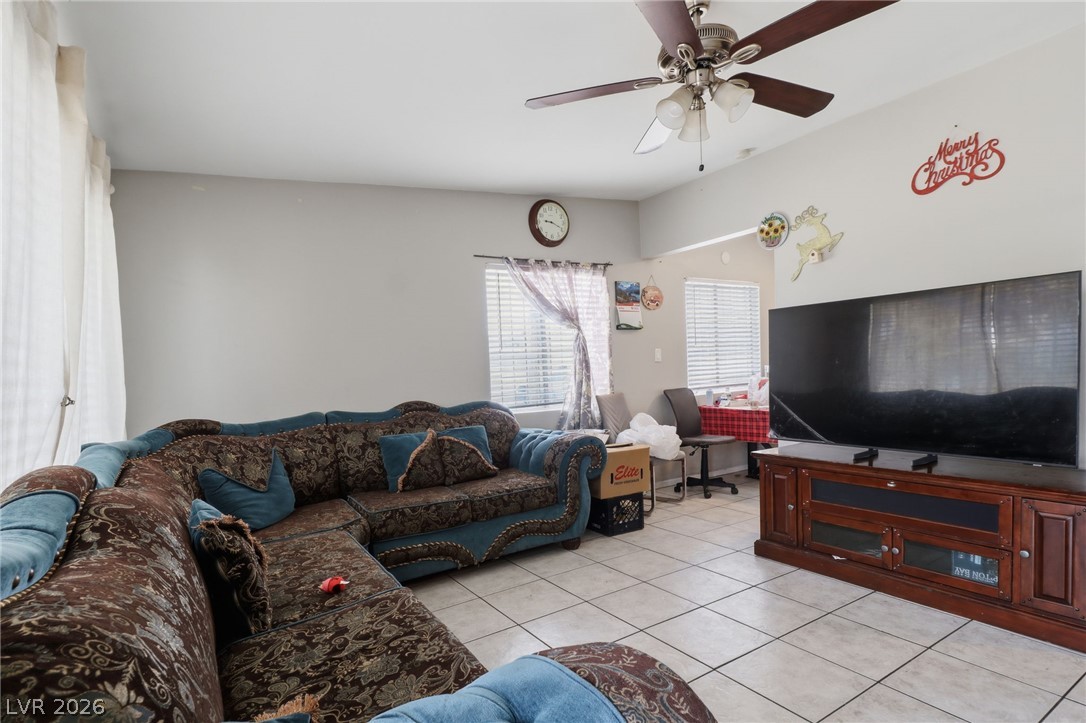 2101 Stanley Avenue Property Photo 4