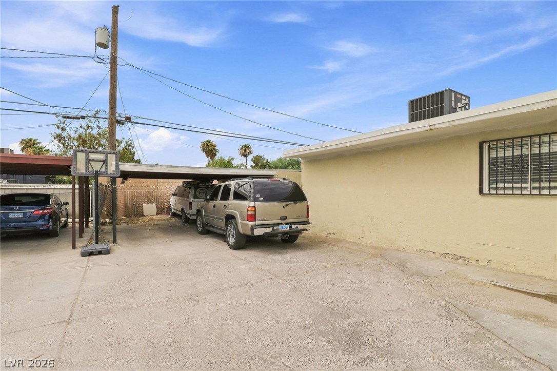 2101 Stanley Avenue Property Photo 20