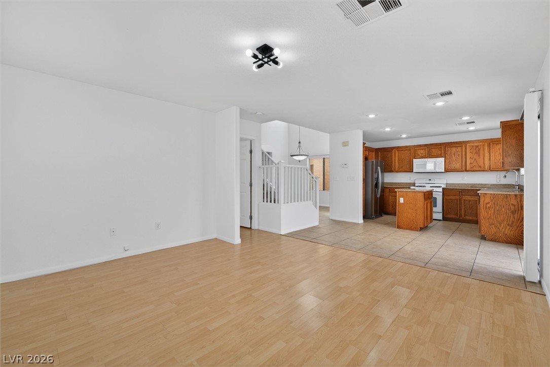 5629 Vassar Meadow Street Property Photo 6