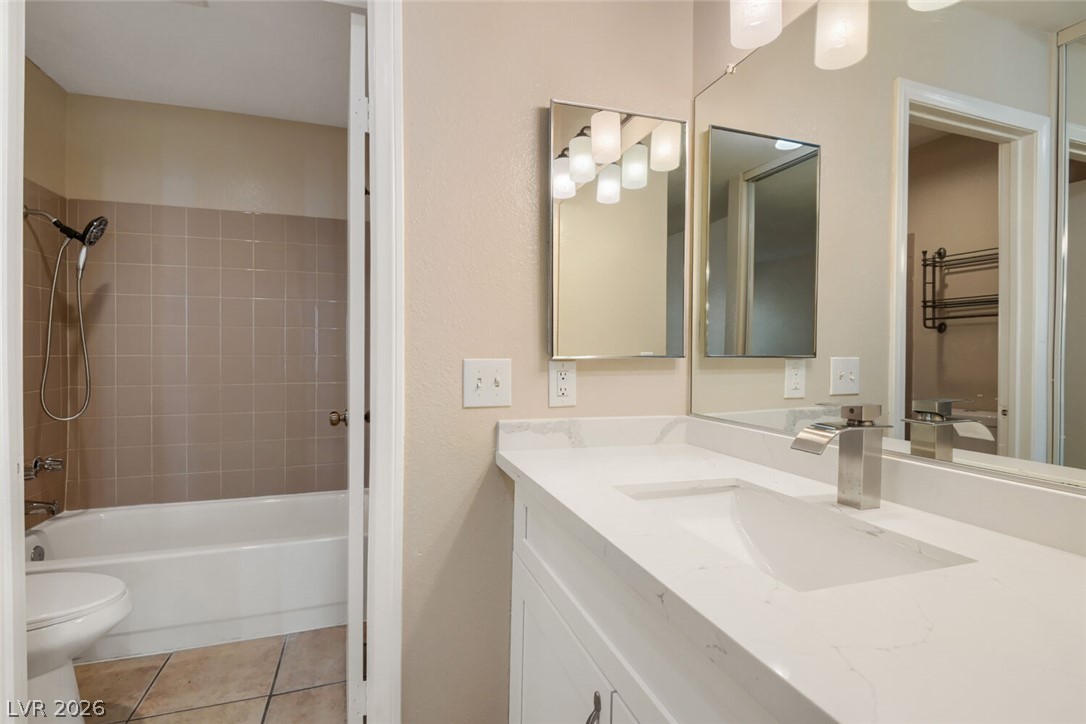 4860 Nara Vista Way 102 Property Photo 19