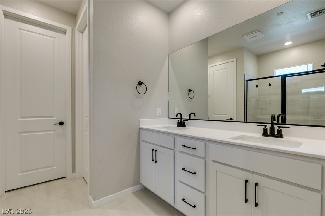109 Medianoche Street Property Photo 41