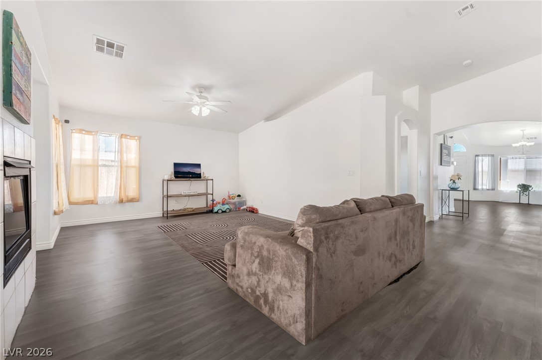 4537 Colonial Canyon Street Property Photo 15
