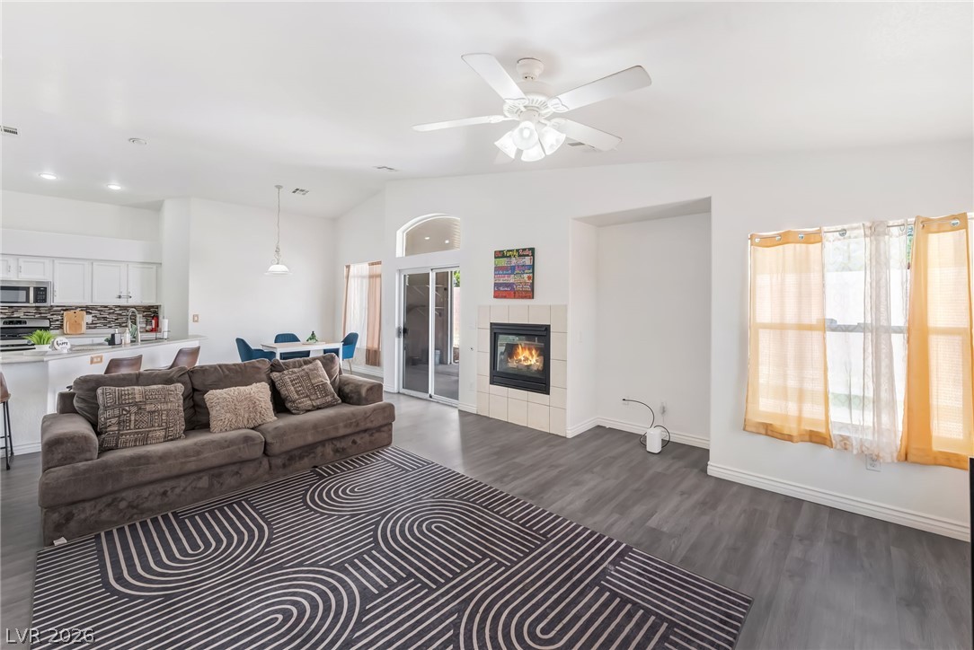 4537 Colonial Canyon Street Property Photo 16