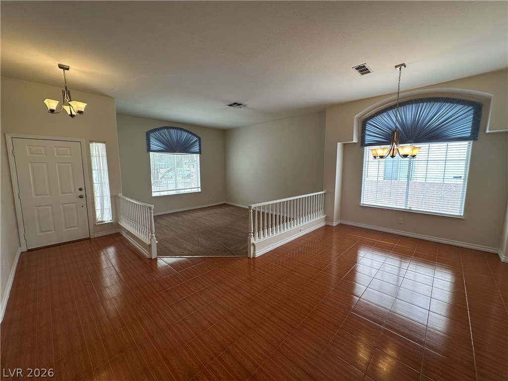 2109 Cedar Hills Street Property Photo 3
