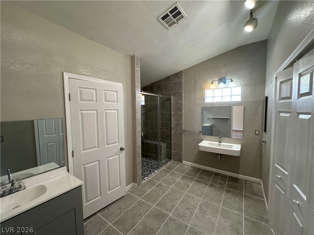 2109 Cedar Hills Street Property Photo 14
