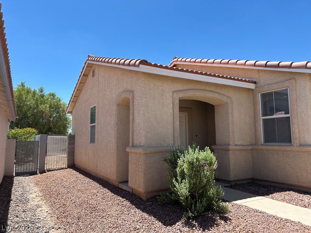 1721 Autumn Sage Avenue Property Photo 3