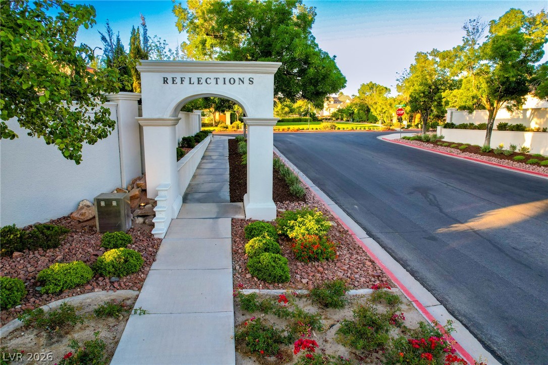 2019 Hobbyhorse Avenue Property Photo 6
