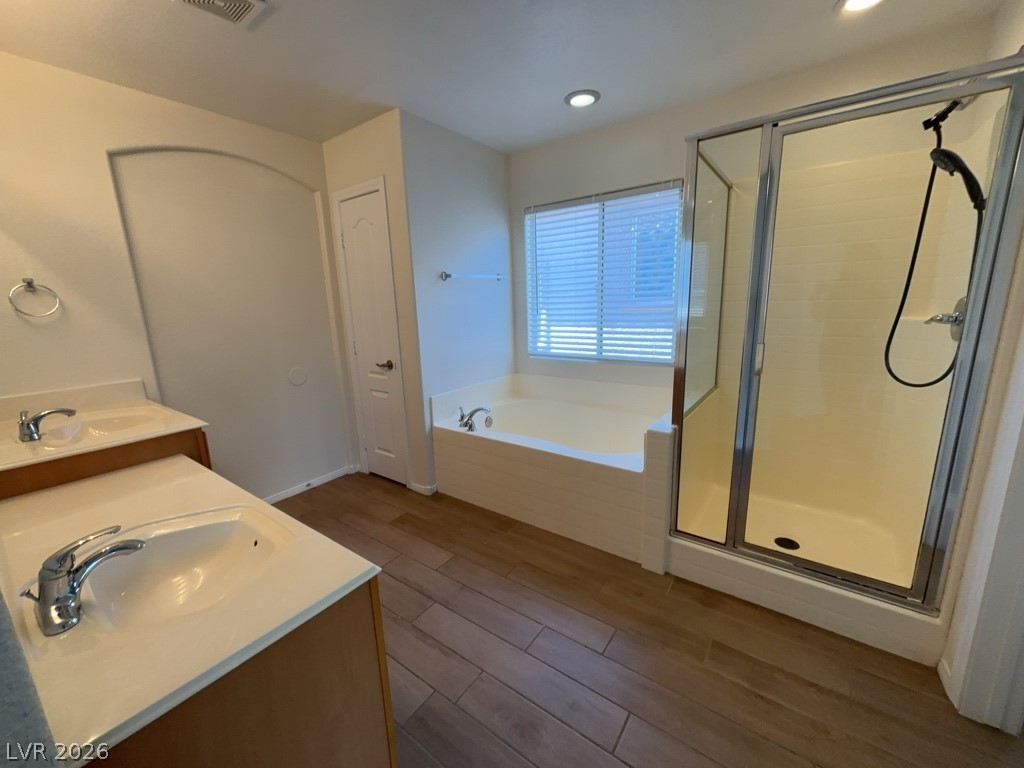9237 Harbor Stream Avenue Property Photo 8