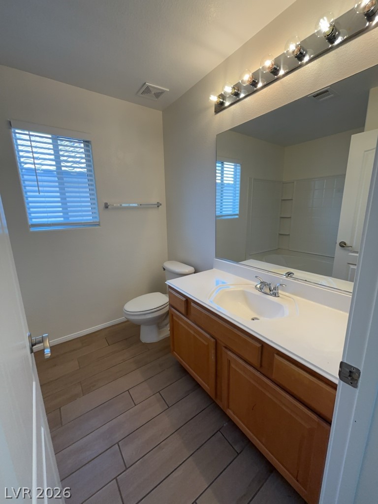 9237 Harbor Stream Avenue Property Photo 11