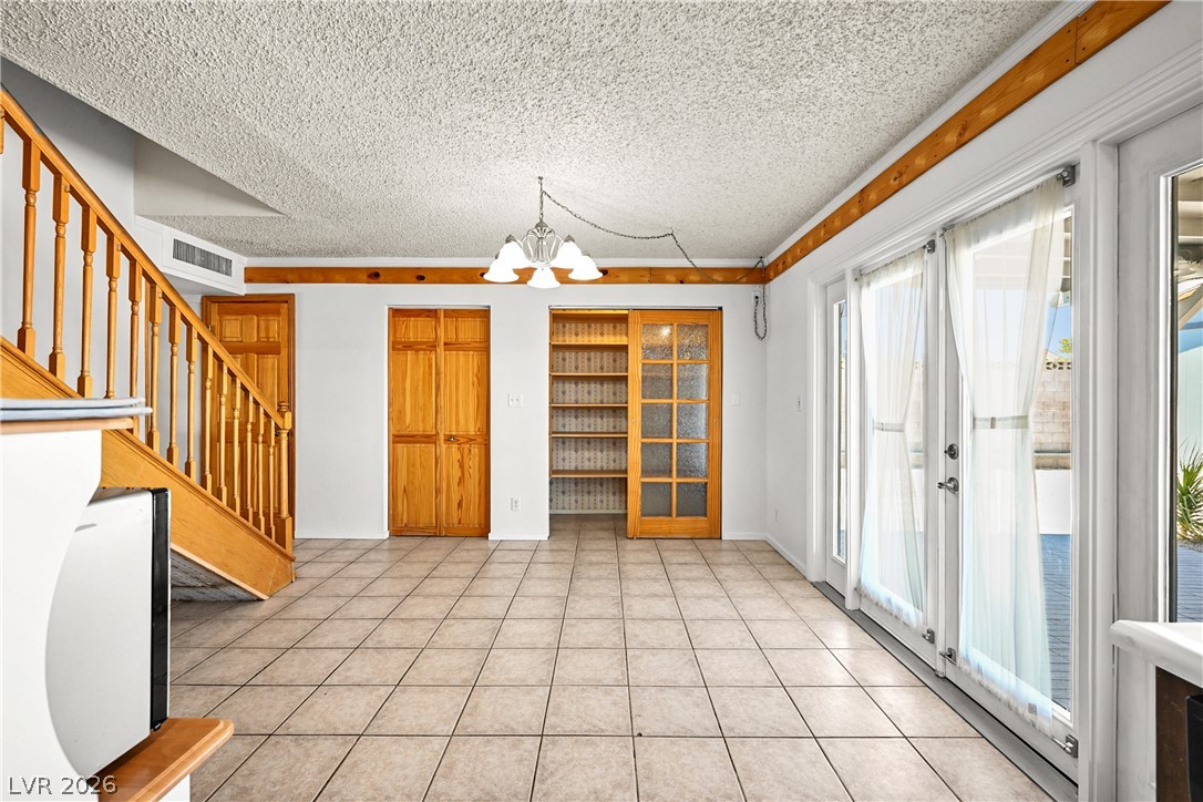 7100 Mountain Moss Drive Property Photo 10