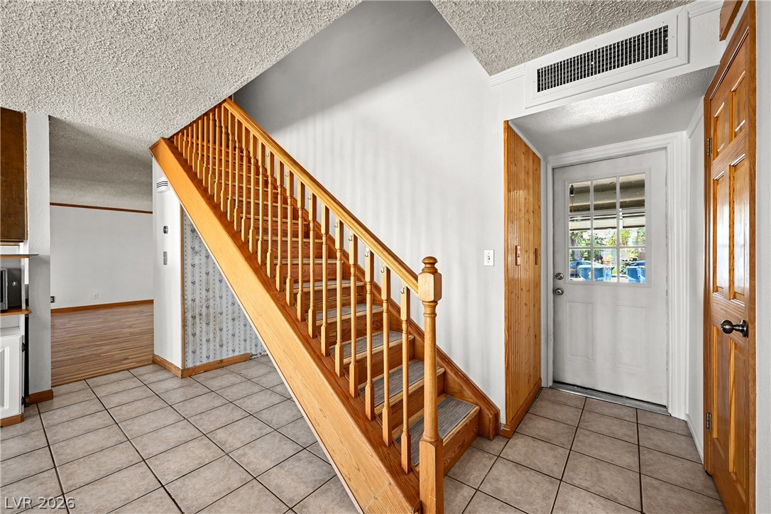 7100 Mountain Moss Drive Property Photo 13