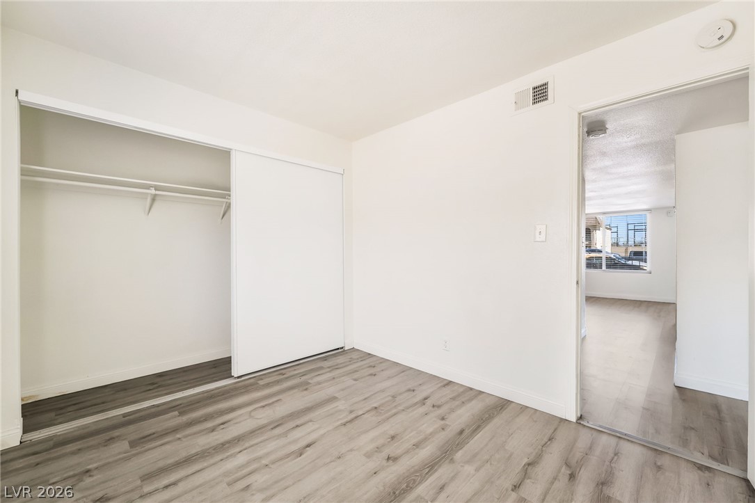 5303 Del Gado Drive B Property Photo 15