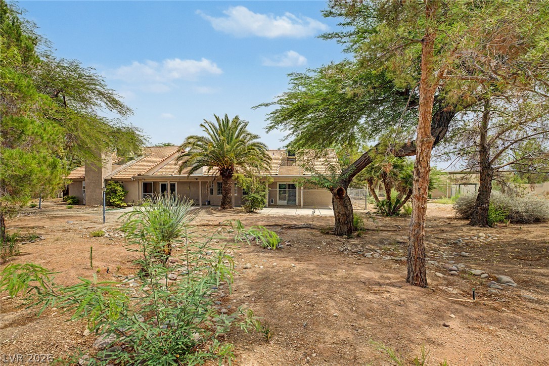 5935 North Campbell Road Property Photo 4