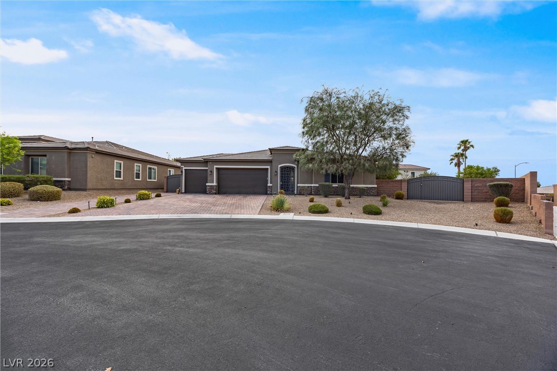 6820 Velvet Snow Street Property Photo 2