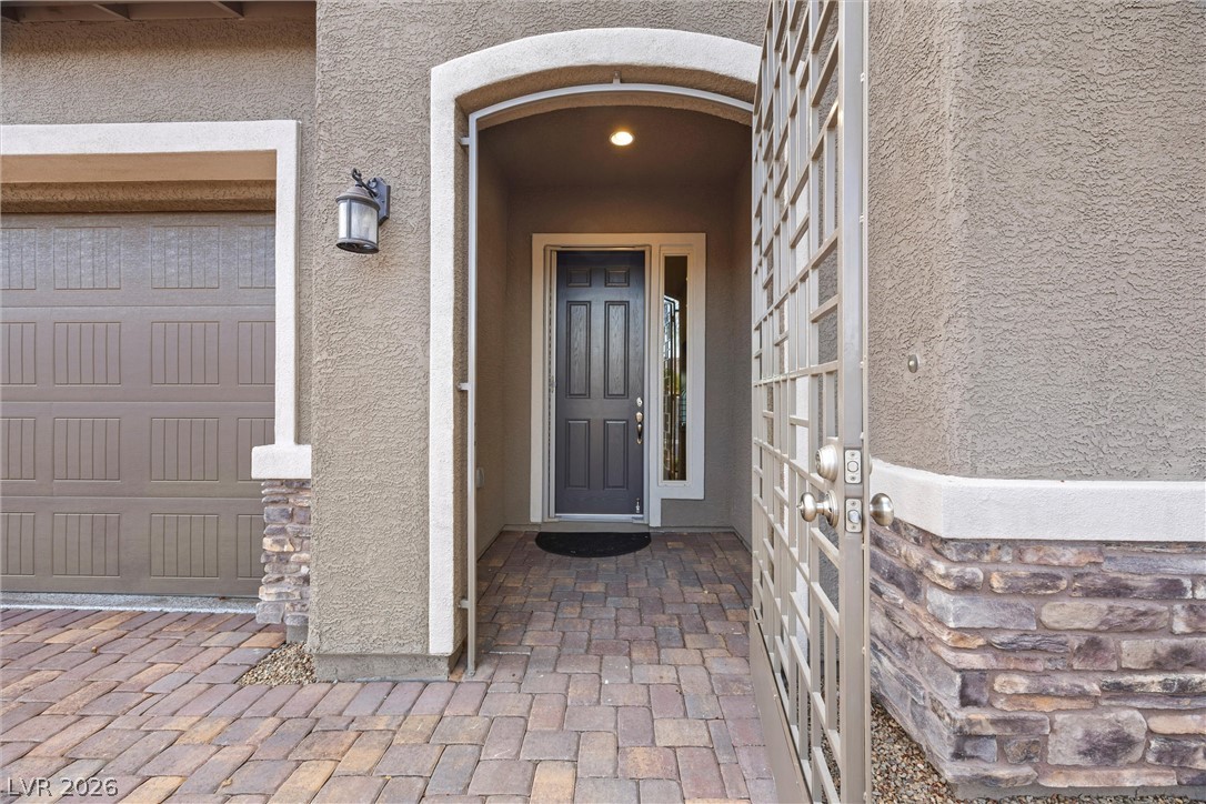 6820 Velvet Snow Street Property Photo 6