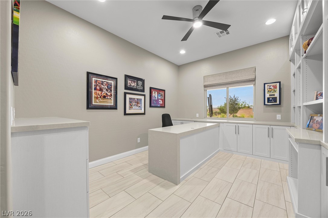 6820 Velvet Snow Street Property Photo 14