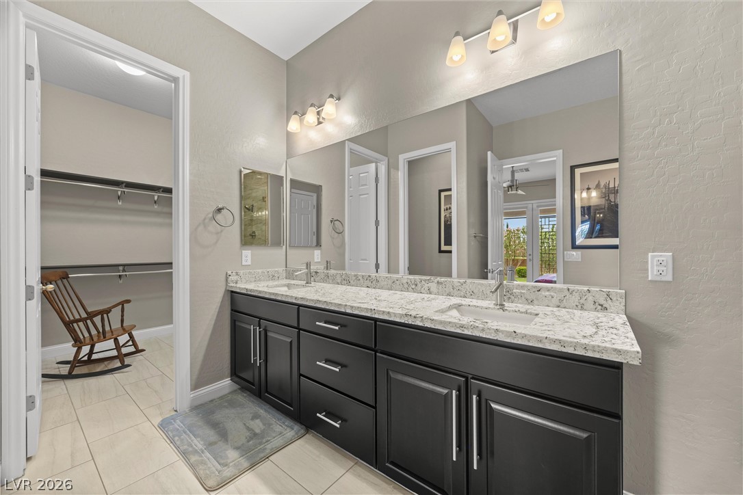 6820 Velvet Snow Street Property Photo 21