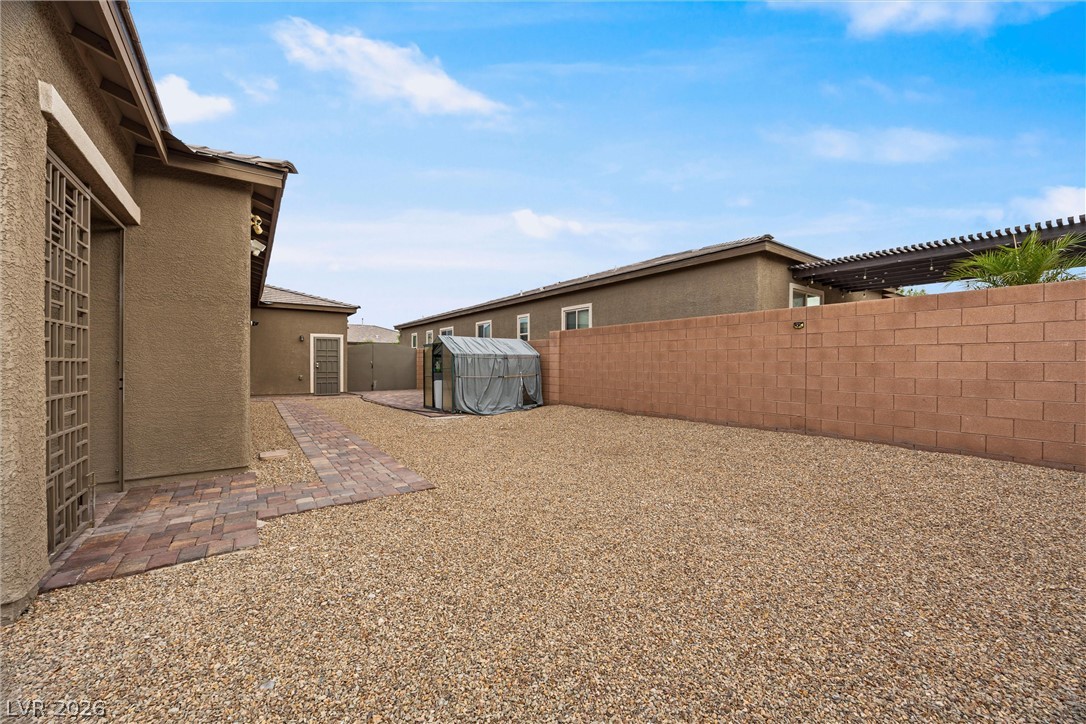 6820 Velvet Snow Street Property Photo 32