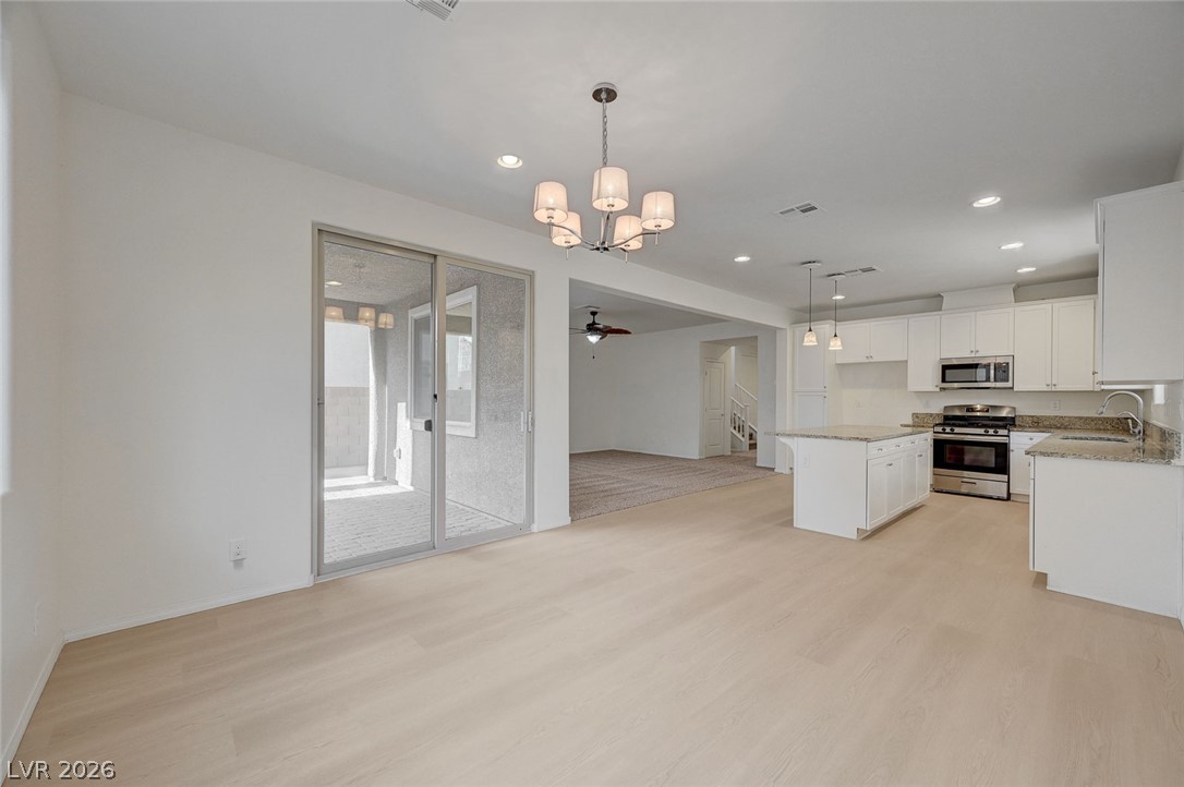 5831 Sleepy Willow Street Property Photo 10