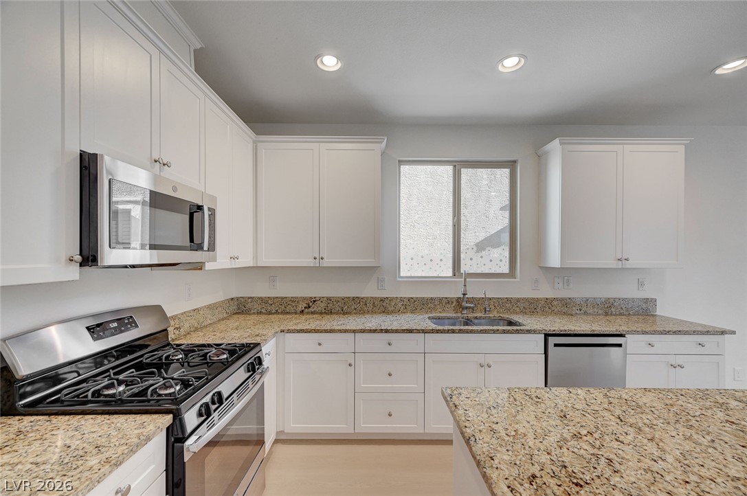 5831 Sleepy Willow Street Property Photo 16