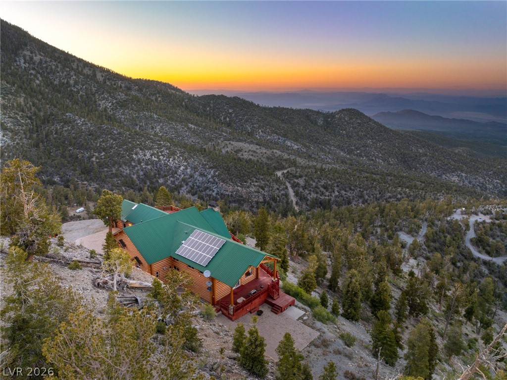 4910 Cougar Ridge Trail Property Photo 5