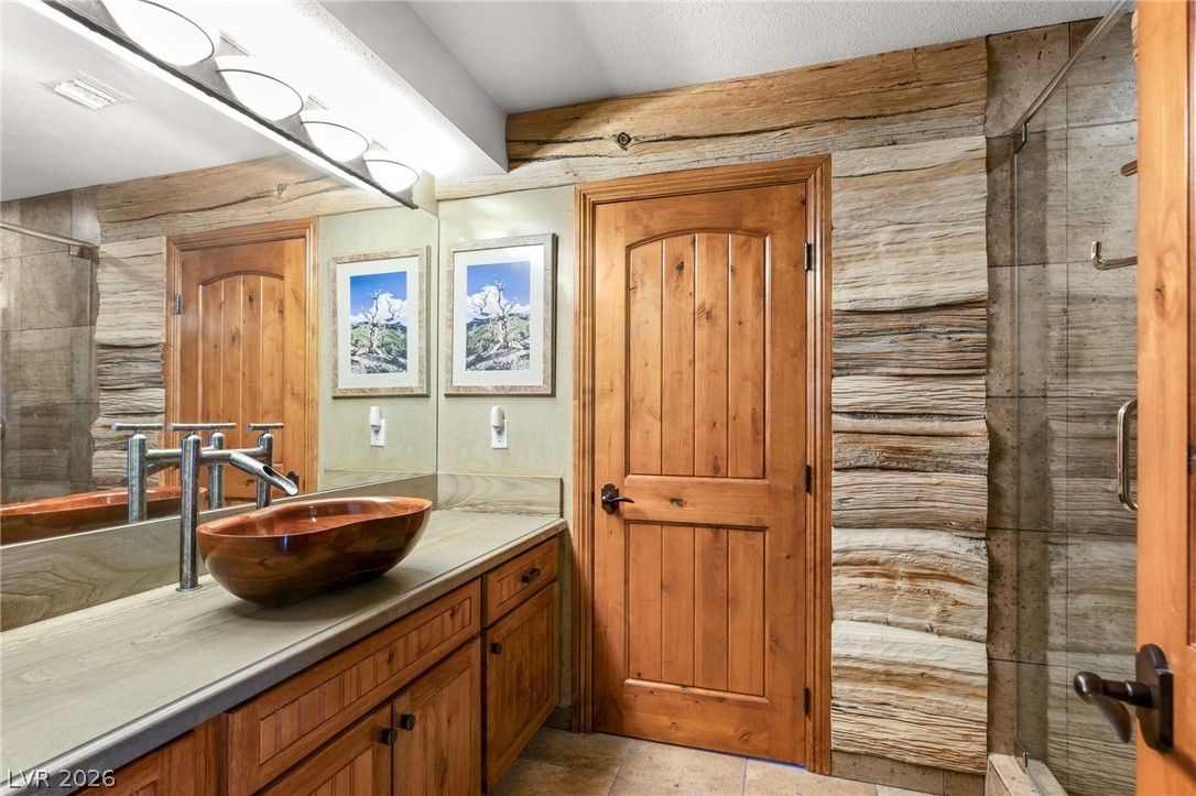 4910 Cougar Ridge Trail Property Photo 41