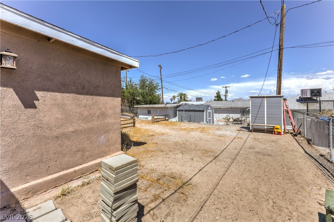 2116 West Travis Street Property Photo 27