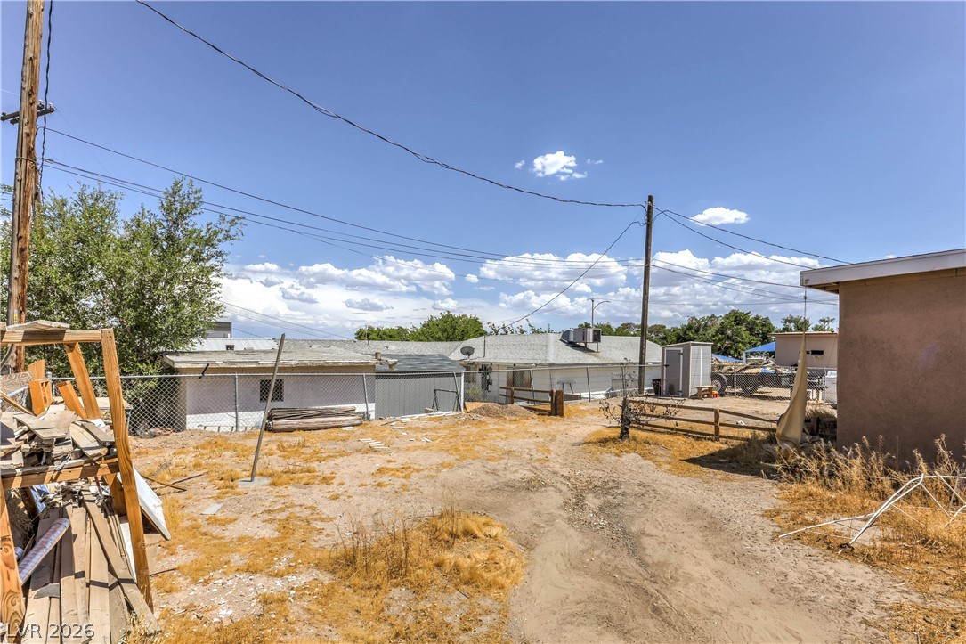 2116 West Travis Street Property Photo 29
