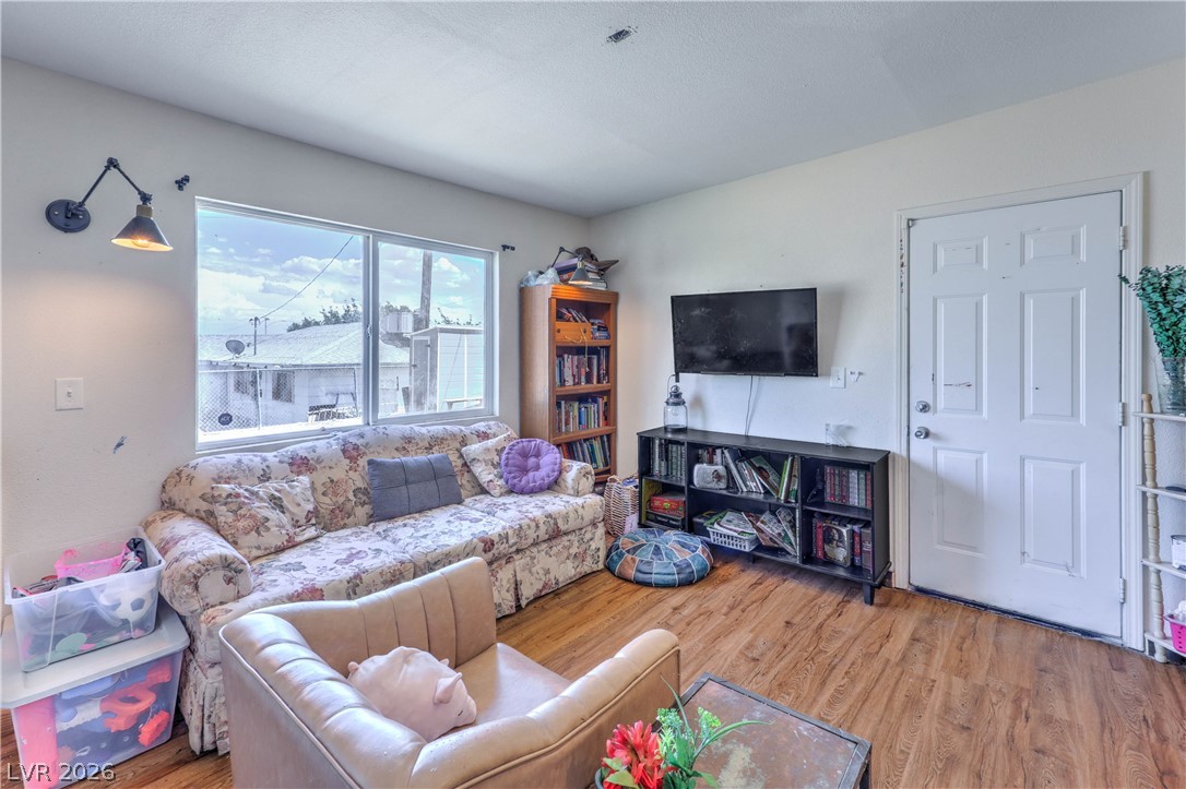 2116 West Travis Street Property Photo 42