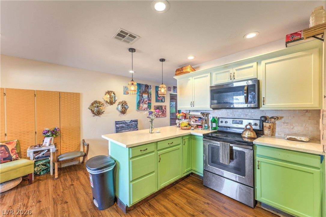 2116 West Travis Street Property Photo 57