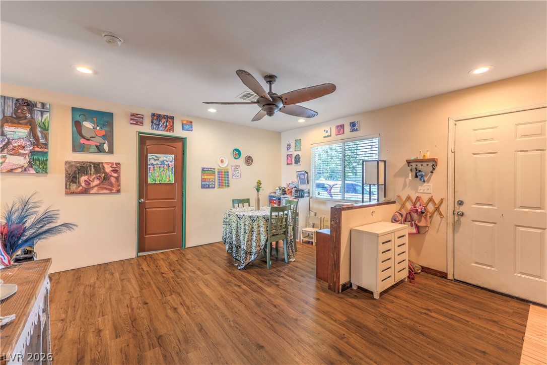 2116 West Travis Street Property Photo 63
