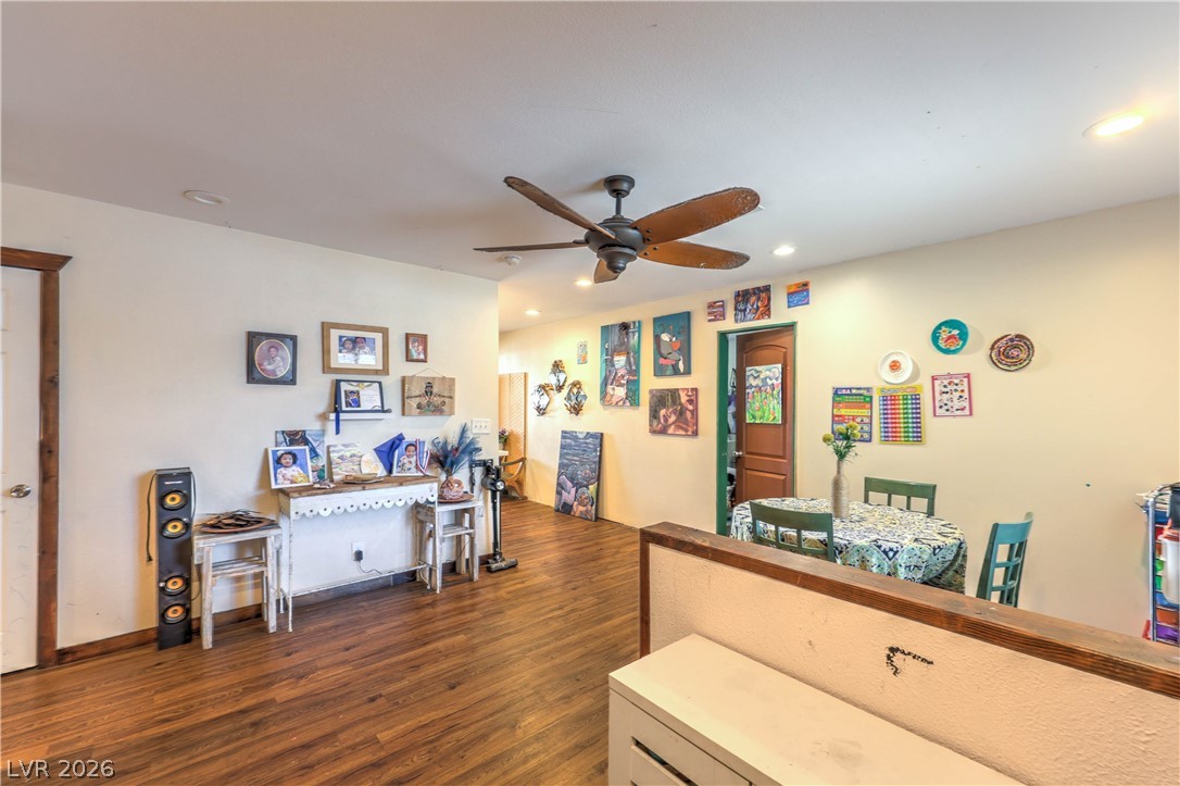 2116 West Travis Street Property Photo 65
