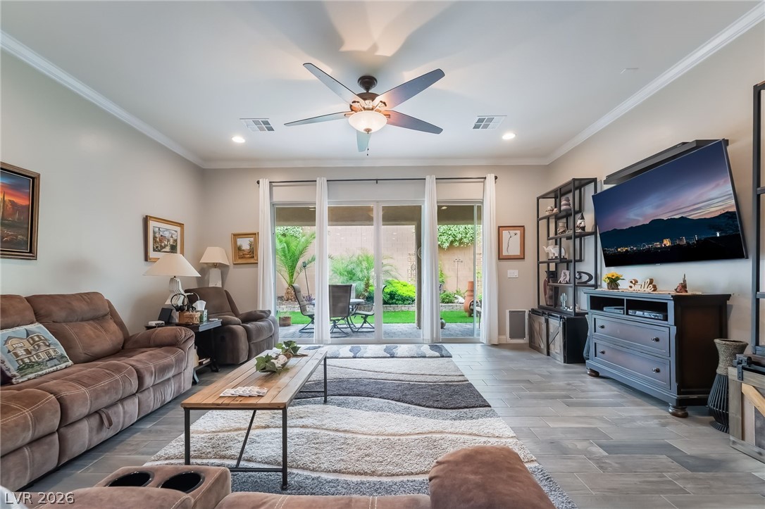 8651 Loretta Bay Street Property Photo 18