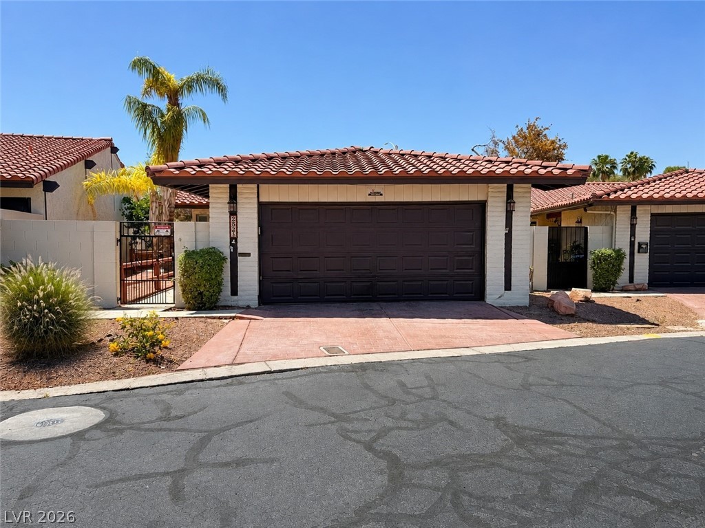 2521 Swan Lane Property Photo 1